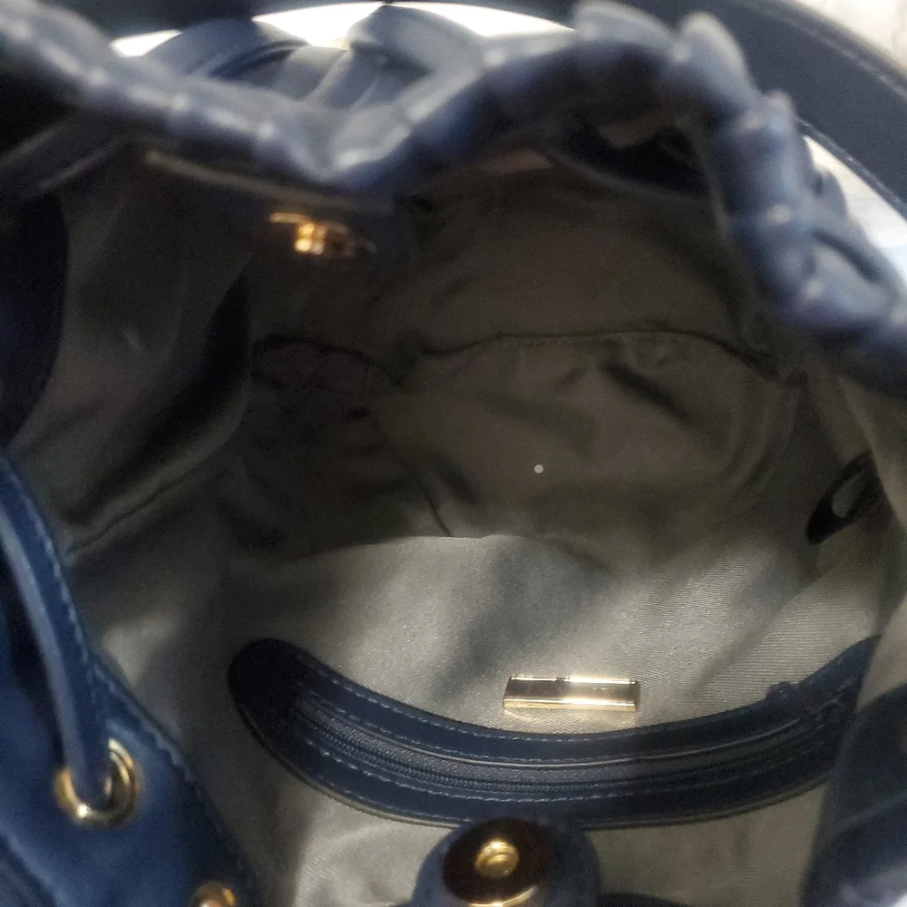 Alfani Phoebie Pleated Bucket Bag, navy - Picture 5 of 7